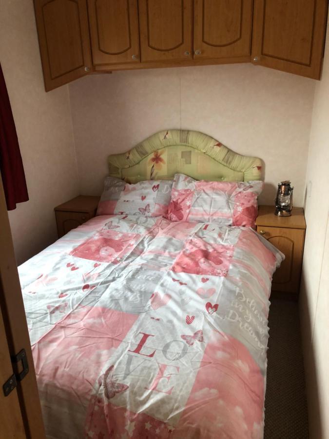 Lovely 3 Bedroom 8 Berth Caravan In Rhyl Ngoại thất bức ảnh